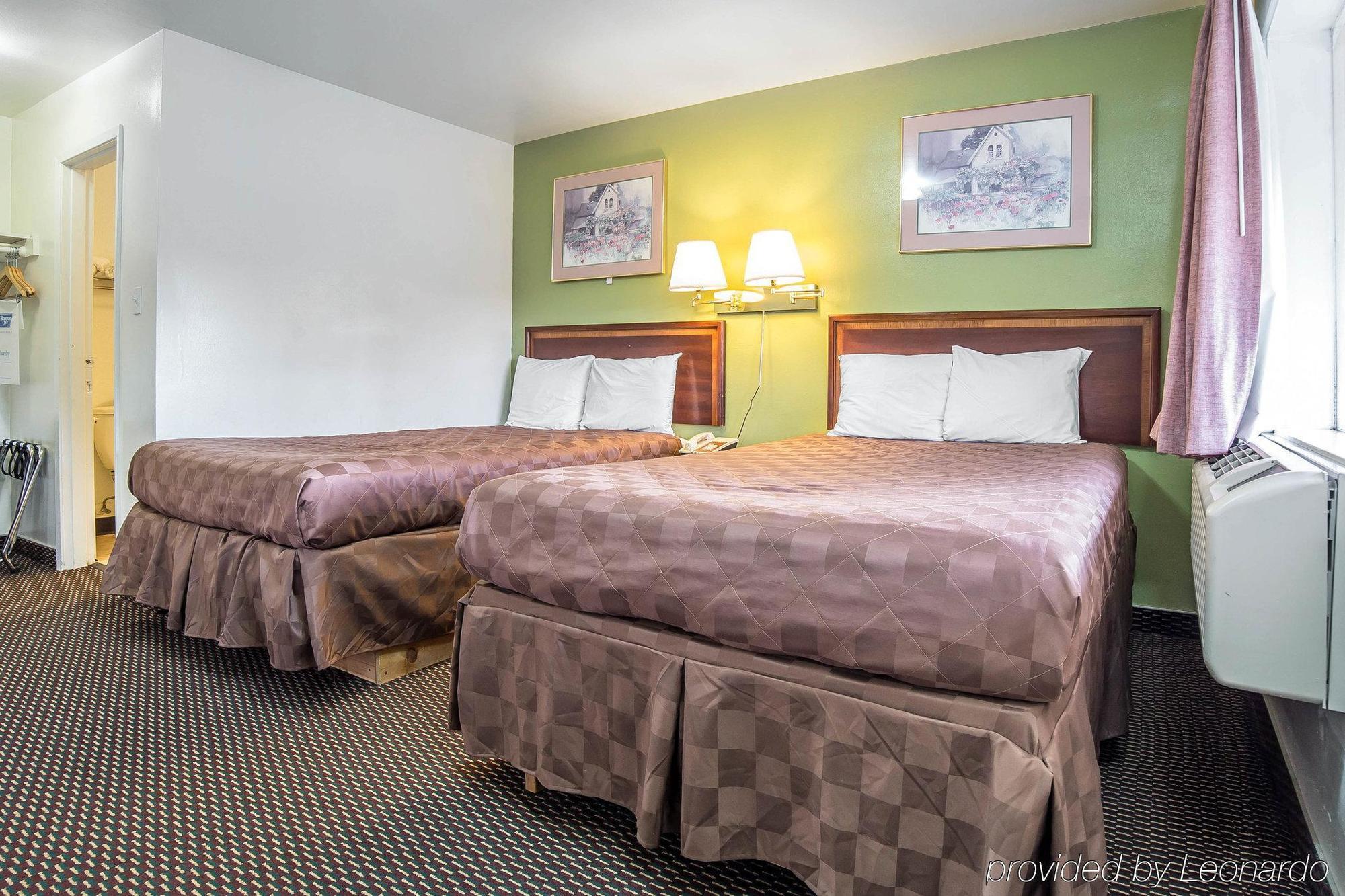Oyo Hotel Pendleton Or Downtown Buitenkant foto